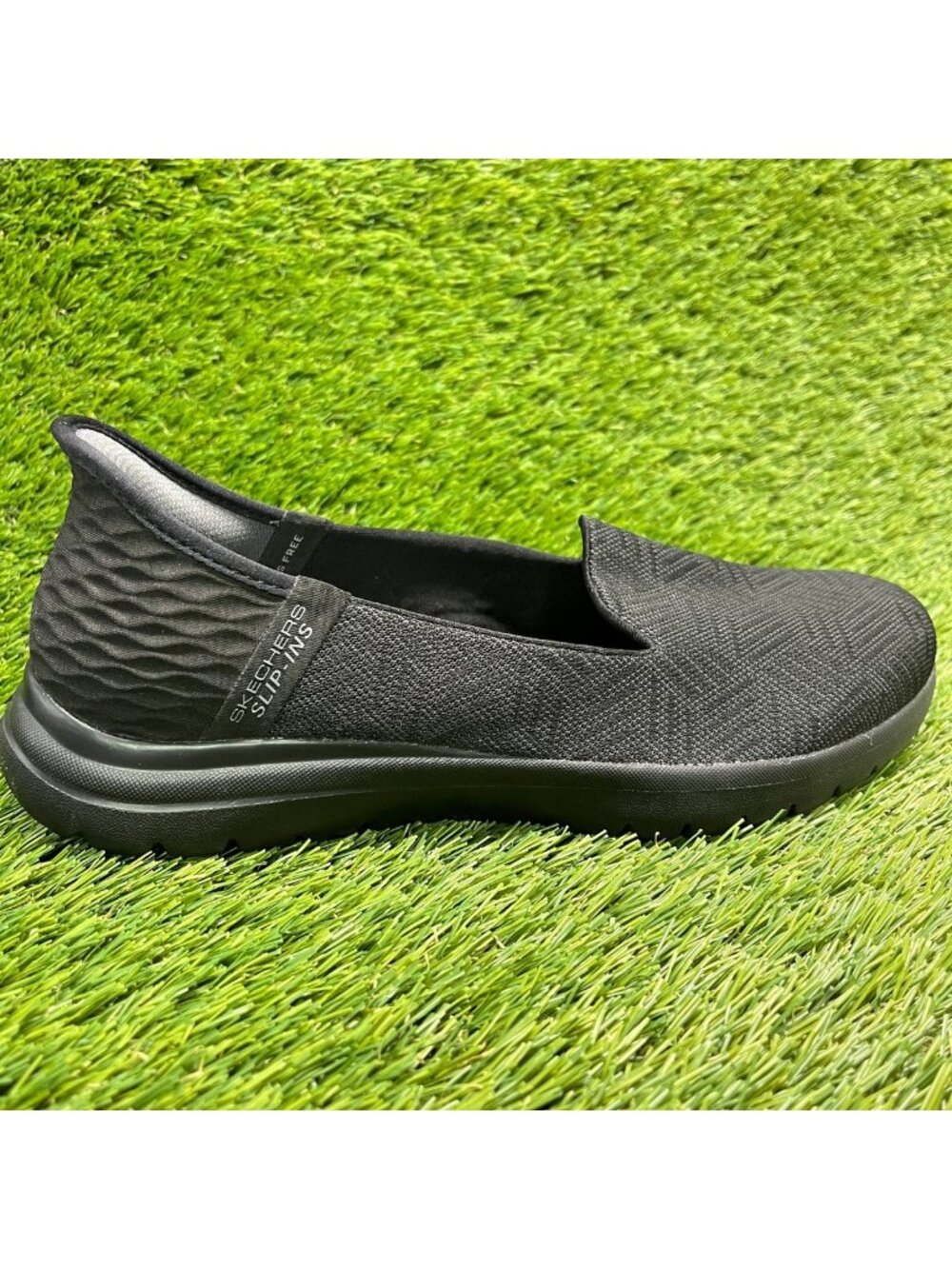 Skechers On The Go Flex-Clover Womens Size 8 Black Casual Walking Slip-On Shoes